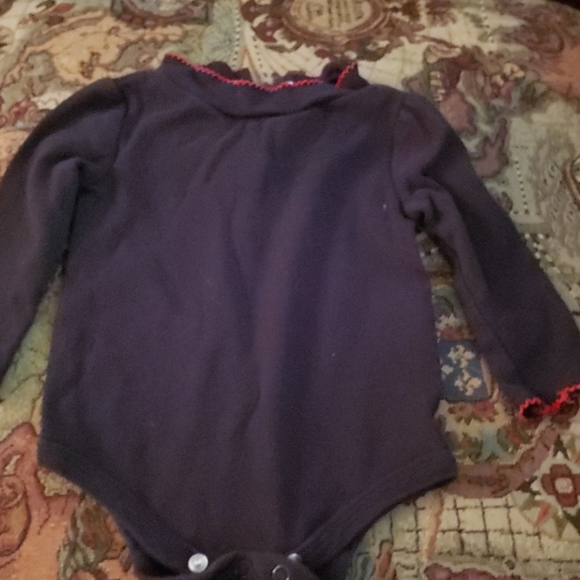 Four onesies - Picture 2 of 5